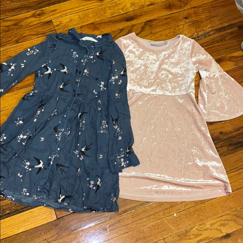 Two girls long sleeve dresses